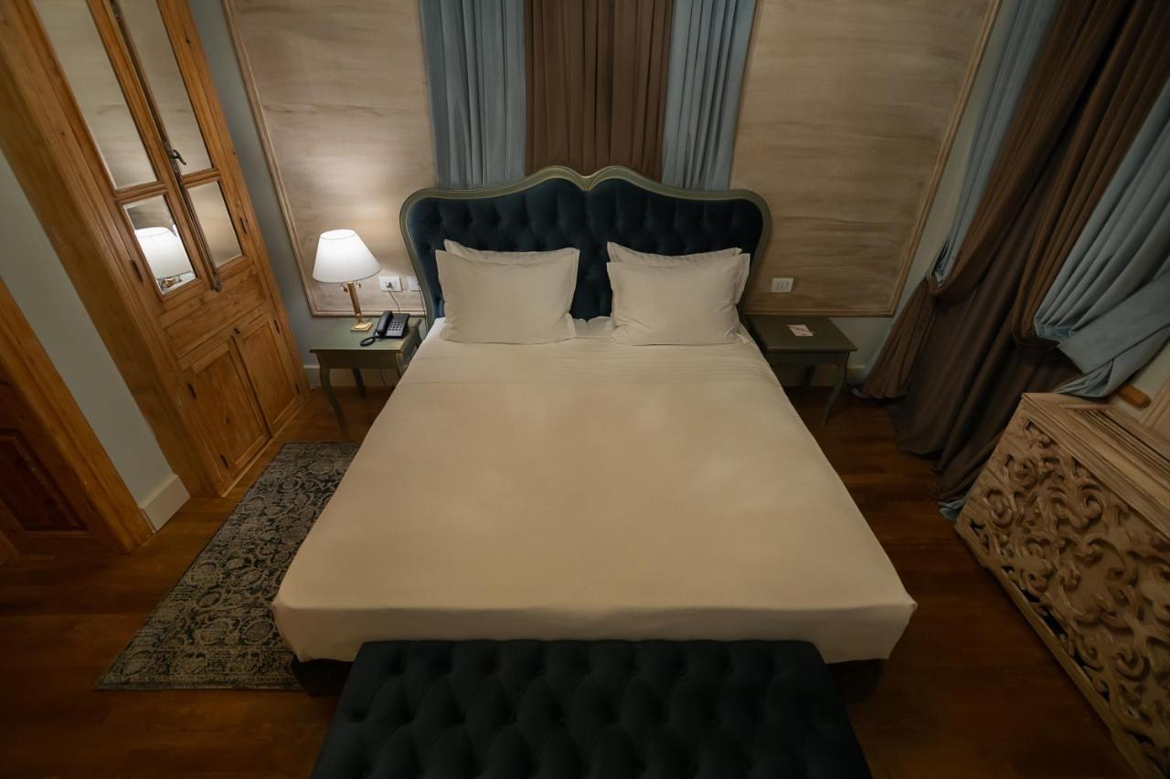 Tresor Art Boutique Hotel Korce Exterior photo