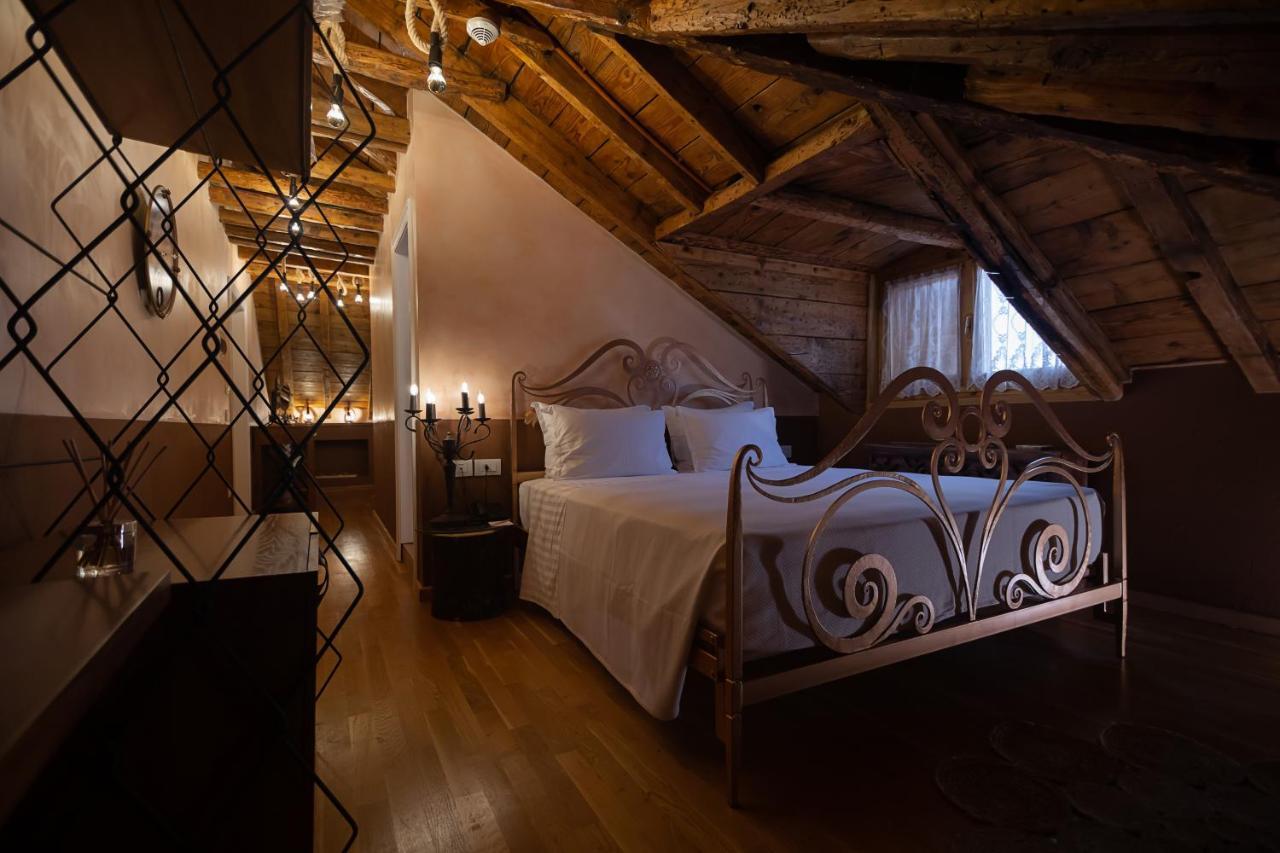 Tresor Art Boutique Hotel Korce Exterior photo