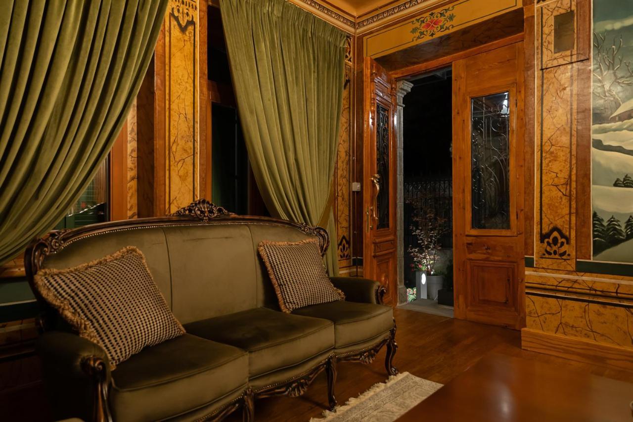 Tresor Art Boutique Hotel Korce Exterior photo